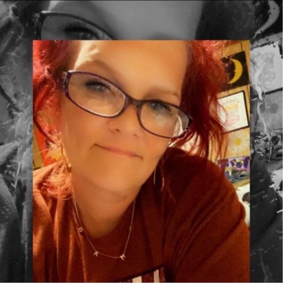 Meet your Posher, Amanda - Picture 1 of 1